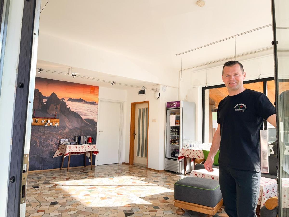 Guesthouse Rosengarten Добиако Екстериор снимка