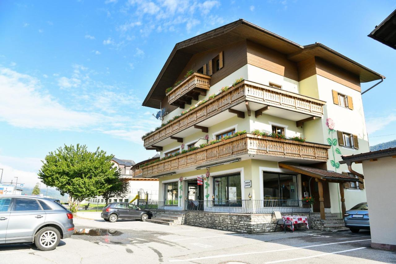 Guesthouse Rosengarten Добиако Екстериор снимка